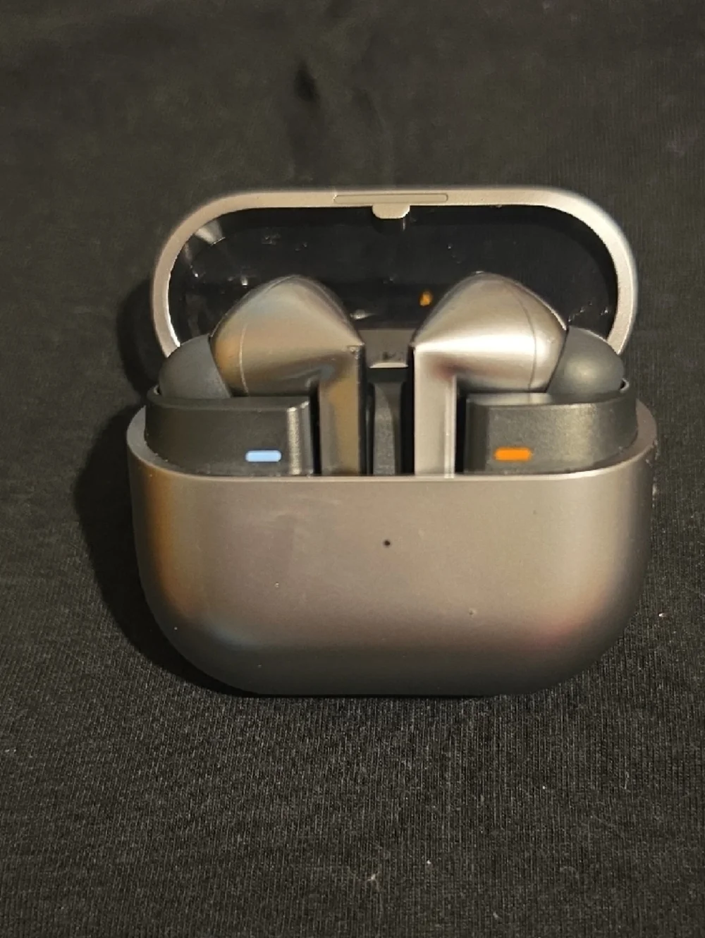 Samsung Silver True Wireless Earbud Charging Case with Clear Top
